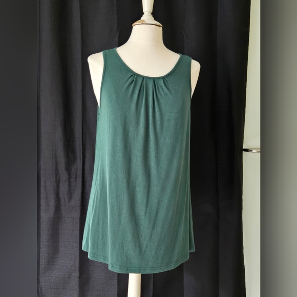 Amazon Tops - Sleeveless Pleated Tank Top - Emerald Green